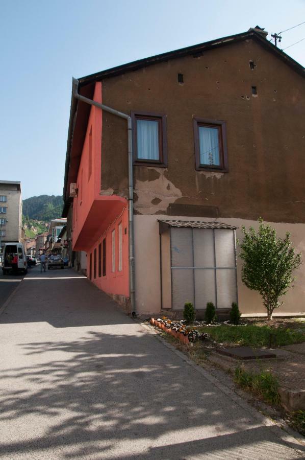 Bistrik Rose Apartment Sarajewo Zewnętrze zdjęcie