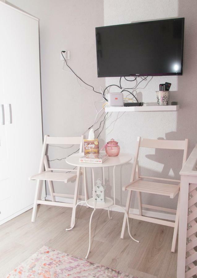 Bistrik Rose Apartment Sarajewo Zewnętrze zdjęcie